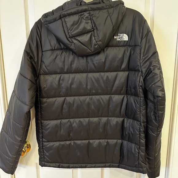 The North Face black puffer with hood in Men's Small - Picture 2 of 4